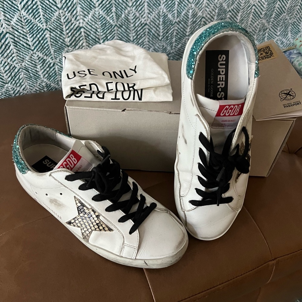 Size 39 Golden Goose Super Stars - Picture 3 of 9